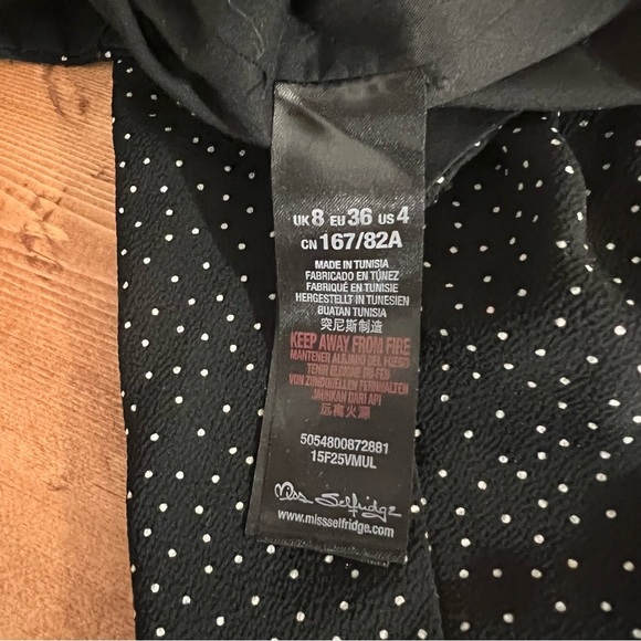 Miss Selfridge cropped puff sleeve top Size 4 polka dot black  white sweetheart - Picture 9 of 14